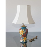 Chinese table lamp with golden leaves