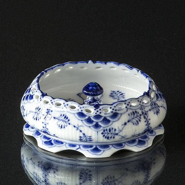 Musselmalet helvblonde snack skål Royal Copenhagen nr. 1001