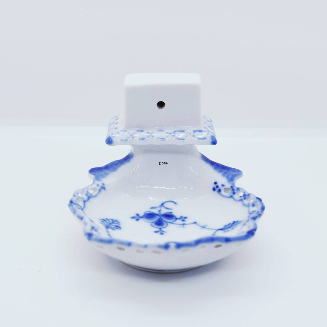 Musselmalet, helblonde, asiet med tændstikholder, Royal Copenhagen nr. 1072