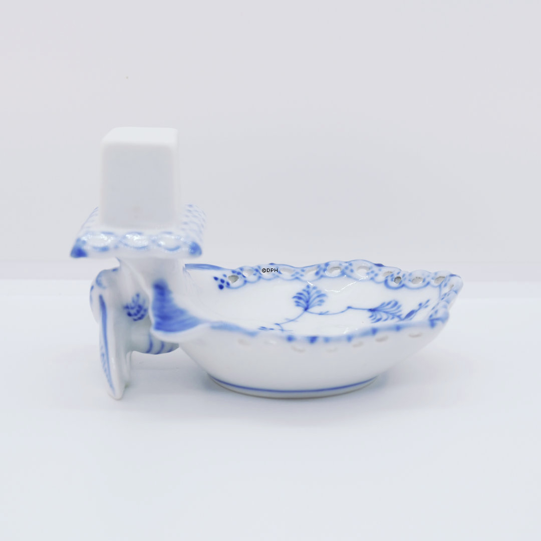 Musselmalet, helblonde, asiet med tændstikholder, Royal Copenhagen nr. 1072