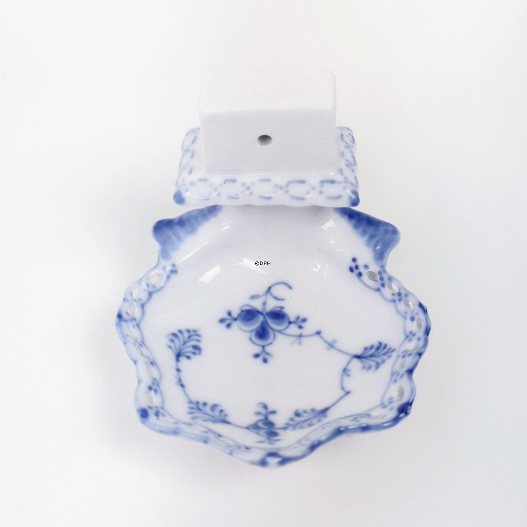 Musselmalet, helblonde, asiet med tændstikholder, Royal Copenhagen nr. 1072