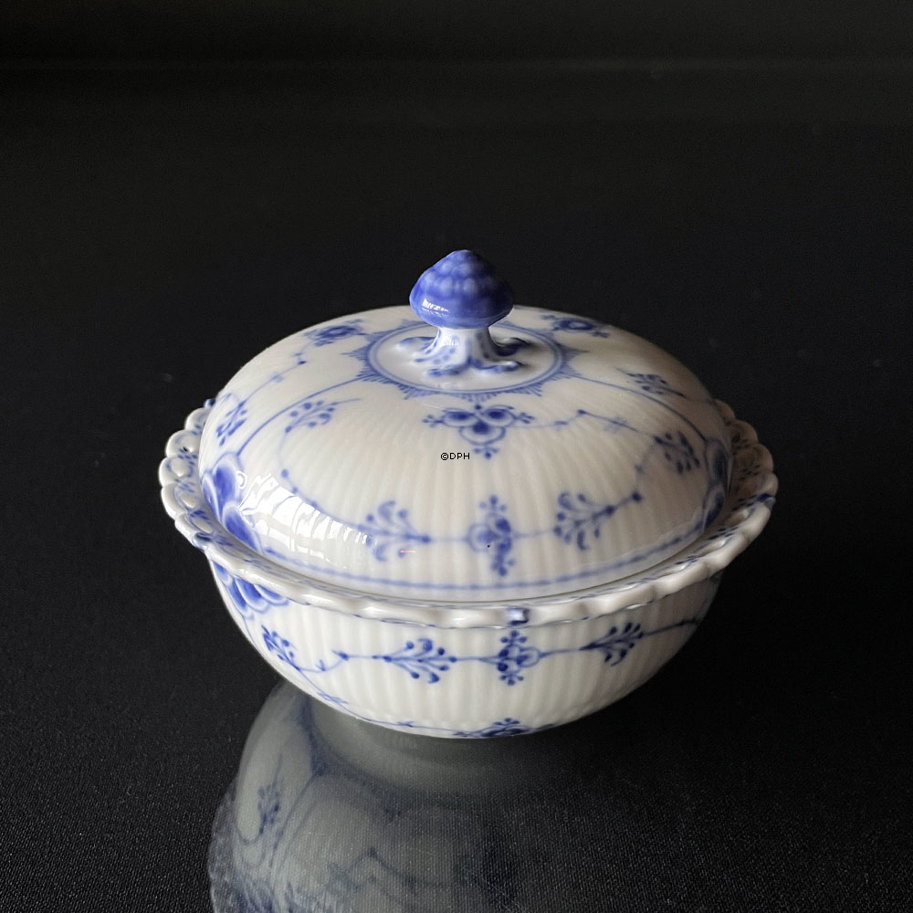 Musselmalet, helblonde, sjælden bonbonniere med låg, Royal Copenhagen nr. 1/1101