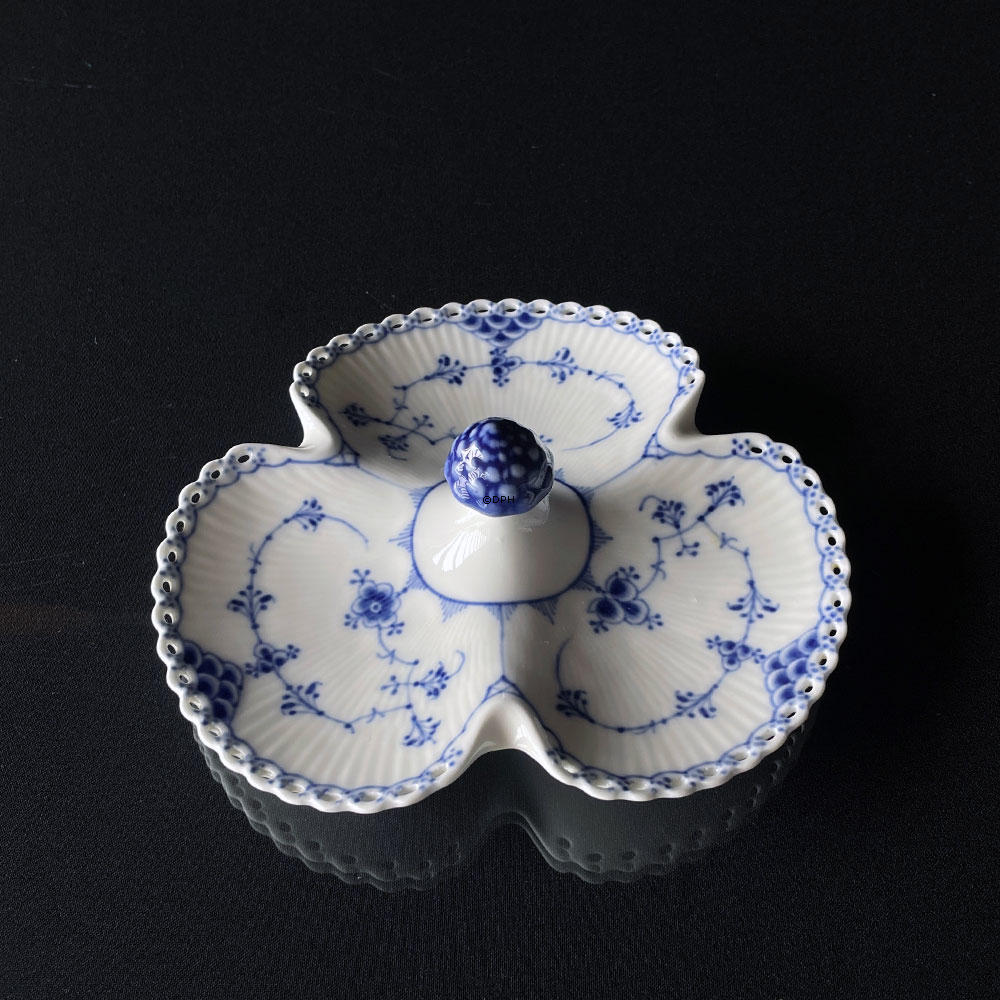 Musselmalet helblonde radisefad, Royal Copenhagen nr. 1/1167