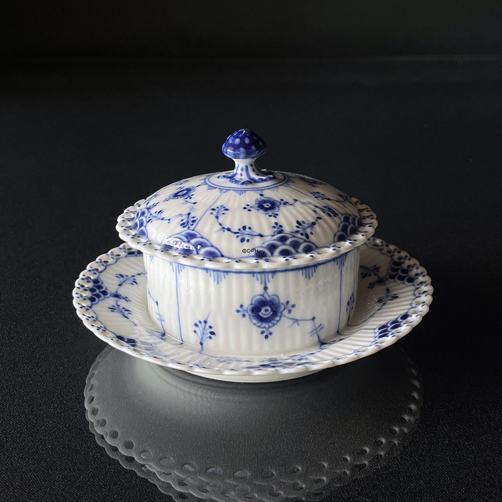Musselmalet, helblonde, sjælden smørskål med låg, Royal Copenhagen nr. 1/1176