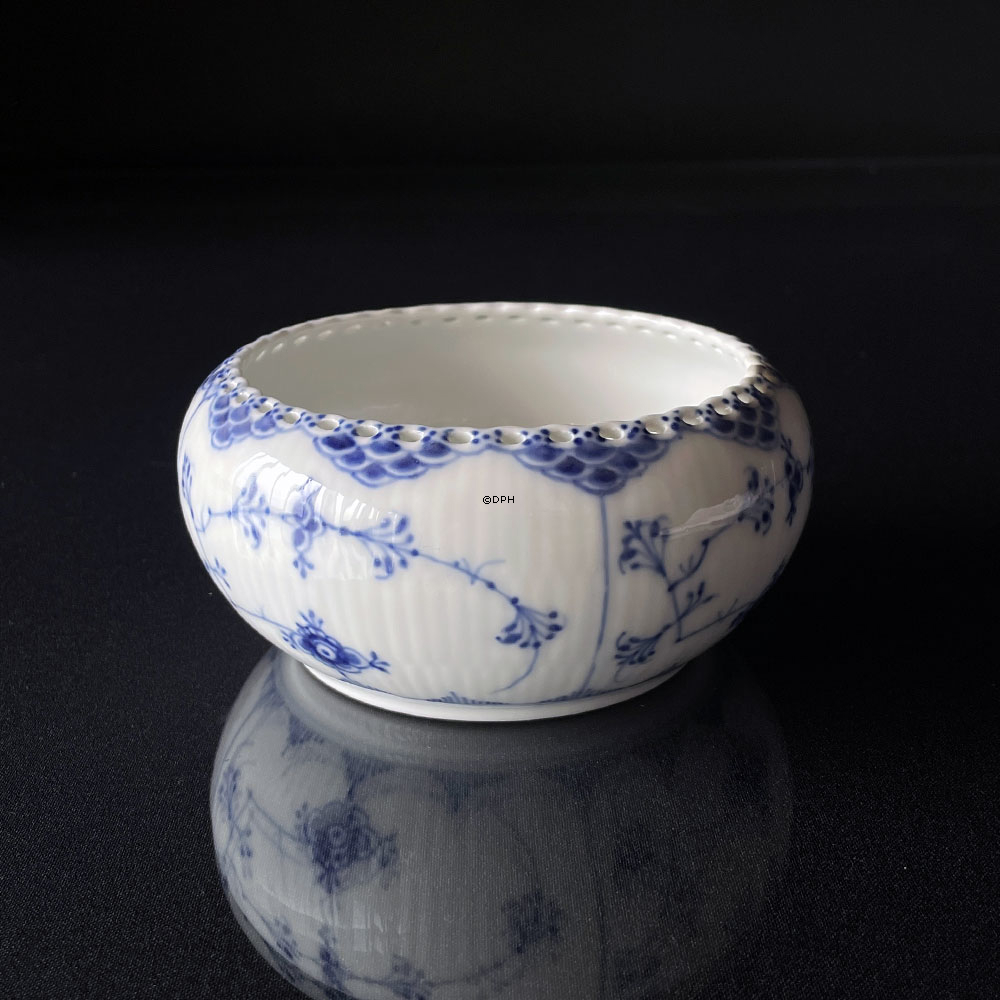 Musselmalet, helblonde, sjælden rund skål, Royal Copenhagen nr. 1/1183