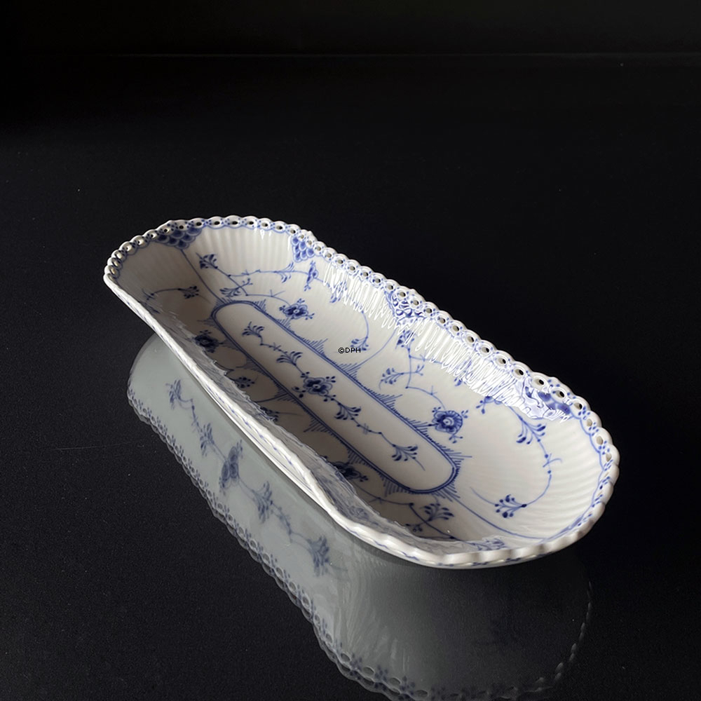 Musselmalet helblonde aflangt fad nr. 1/1194, Royal Copenhagen 37 cm