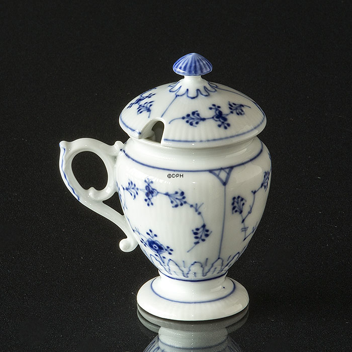 Musselmalet, riflet, krukke med låg og  hank/ sennepskande nr. 138