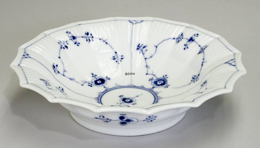 Musselmalet, riflet, skål nr. 142