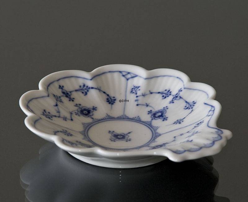 Musselmalet, riflet, rund asiet 16cm, Royal Copenhagen nr. 2013