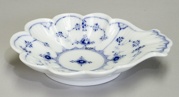 Musselmalet, riflet, rund asiet 16cm, Royal Copenhagen nr. 2013