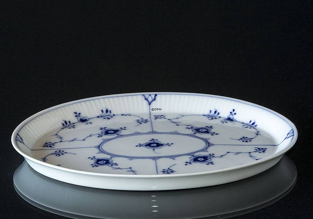 Musselmalet, riflet, oval asiet