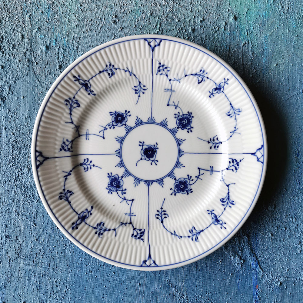 Musselmalet Hotel Riflet flad tallerken 24cm nr. 1/2244, Royal Copenhagen