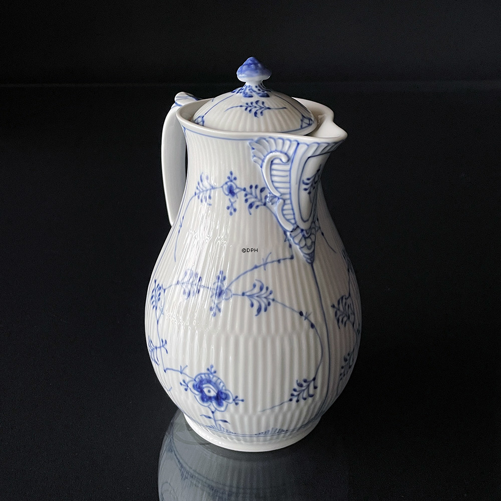 Musselmalet, riflet, kande nr.1-30, Royal Copenhagen Meget sjælden (har en lille skibning ved bunden)