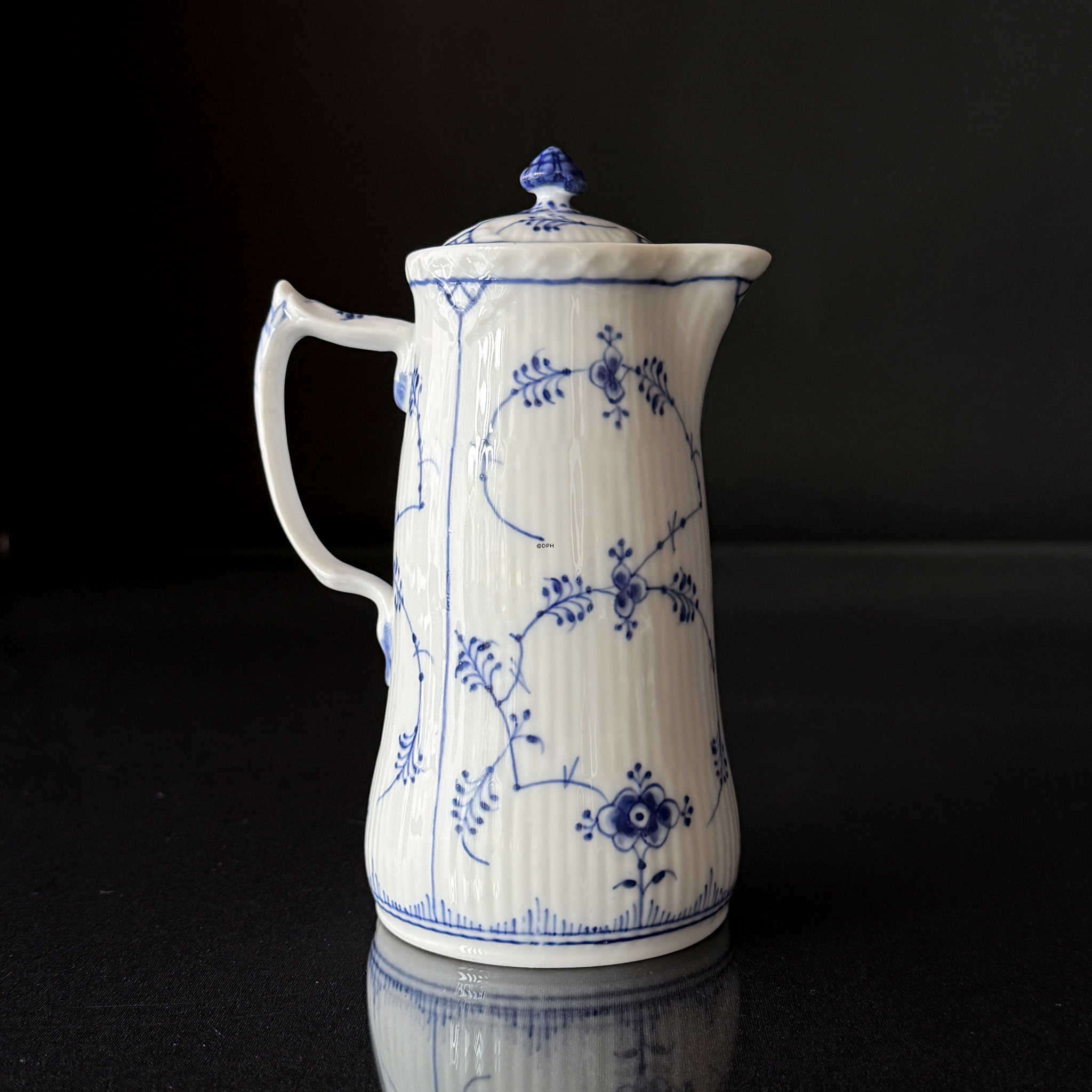 Musselmalet, riflet, kande nr.1-32, Royal Copenhagen Meget sjælden