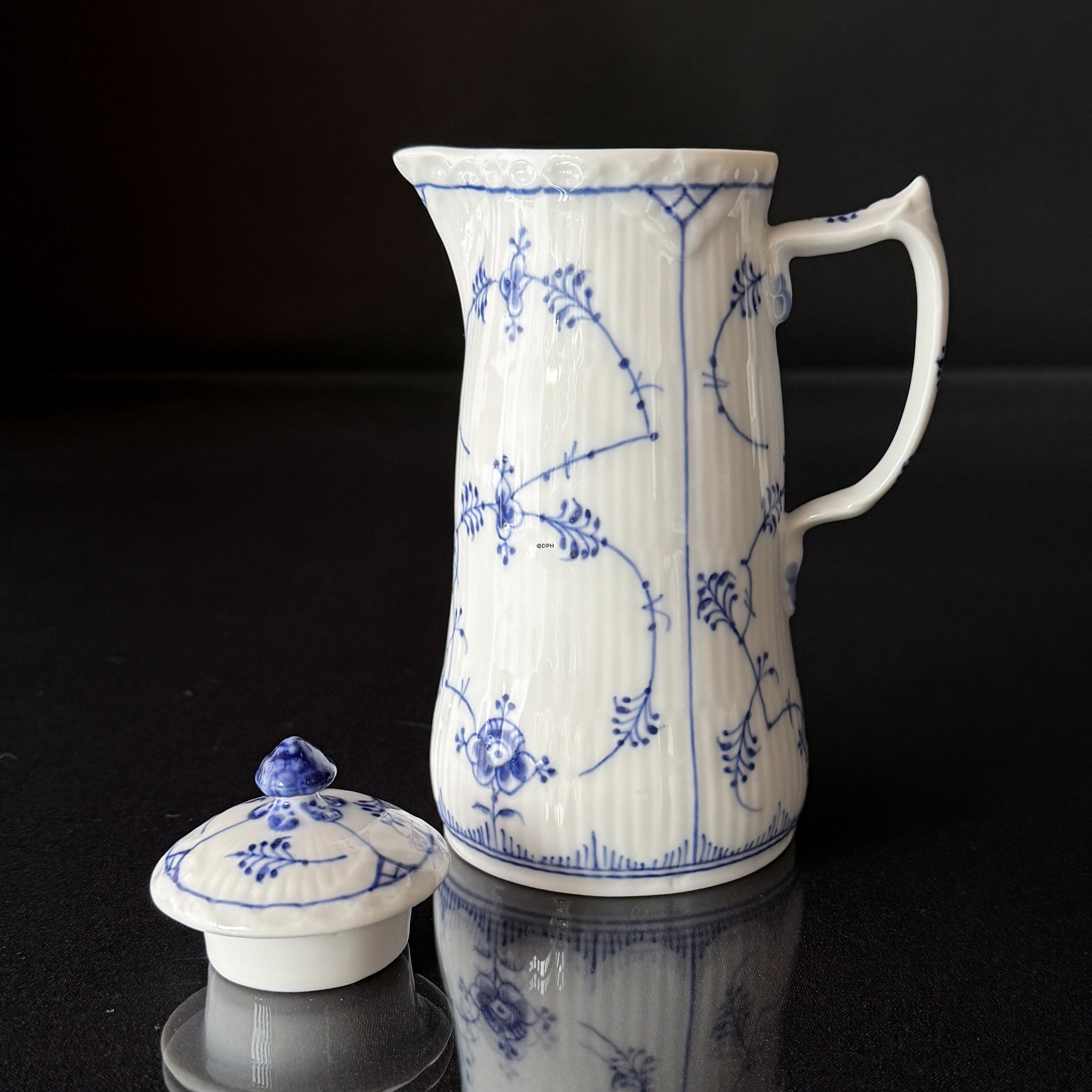 Musselmalet, riflet, kande nr.1-32, Royal Copenhagen Meget sjælden