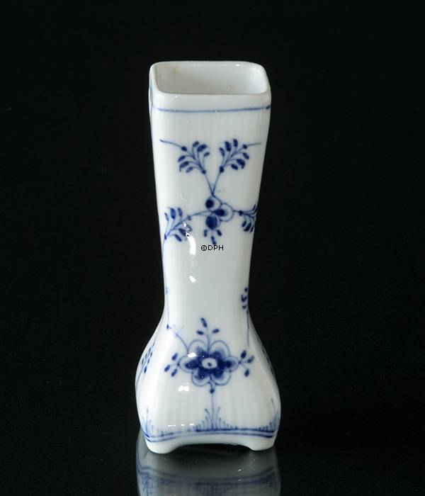 Musselmalet, riflet vase, Royal Copenhagen nr. 438
