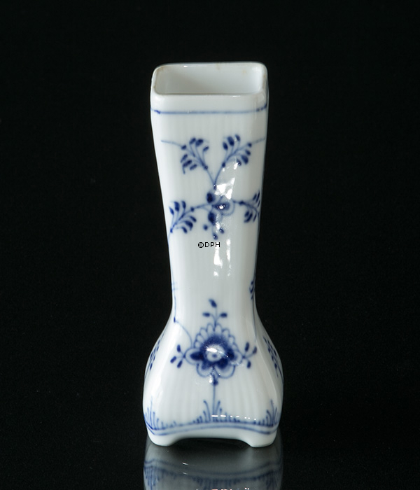 Musselmalet, riflet vase, Royal Copenhagen nr. 438