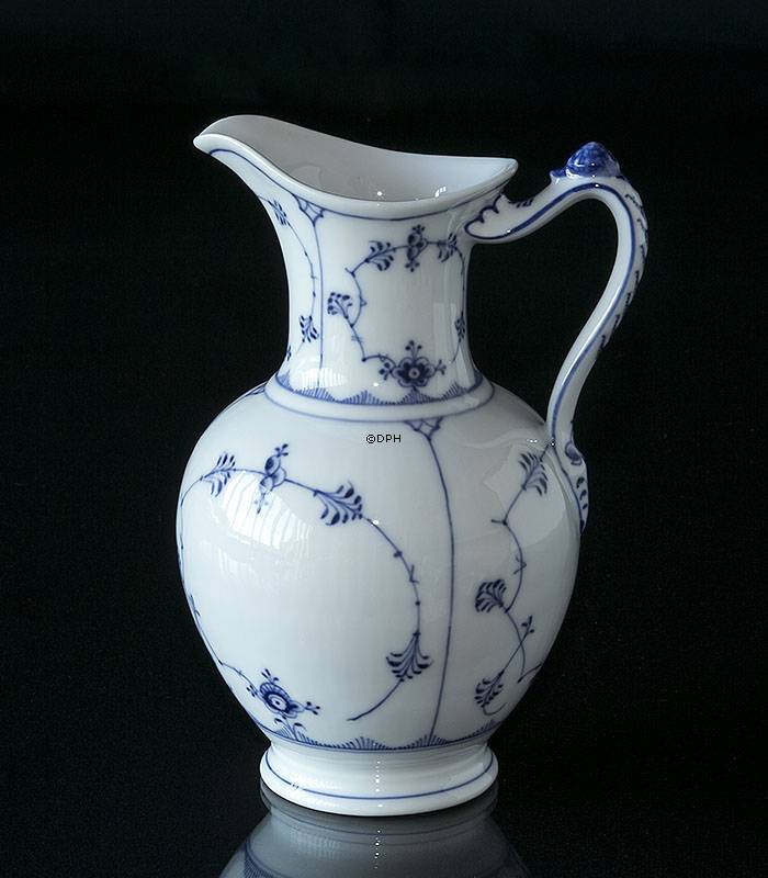 Musselmalet, riflet chokoladekande MED låg, Royal Copenhagen nr. 482