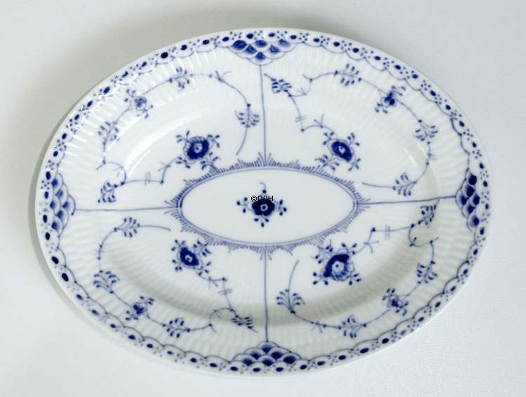 Musselmalet, halvblonde, ovalt fad 26cm, Royal Copenhagen nr. 531