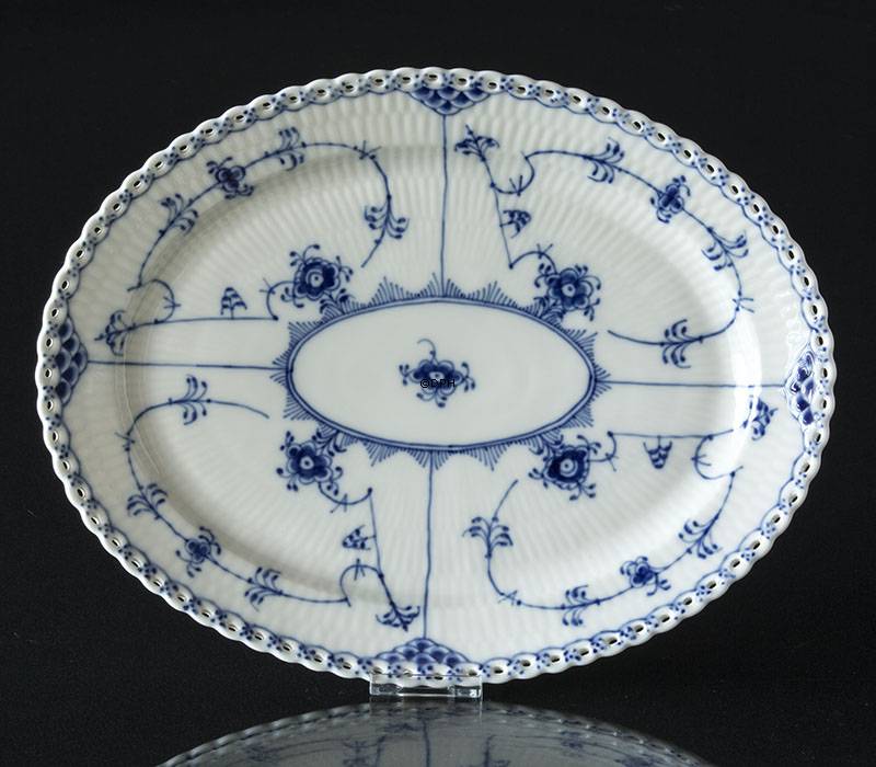Musselmalet halvblonde oval fad 40 cm, Royal Copenhagen nr. 534