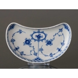Musselmalet, halvblonde, Lille halvmåneformet asiet 14cm, Royal Copenhagen nr. 559
