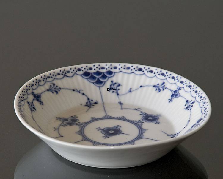 Musselmalet, halvblonde, skål 14cm, Royal Copenhagen nr. 591