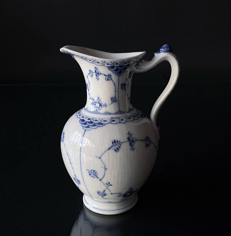 Musselmalet, halvblonde chokoladekande MED låg, Royal Copenhagen nr. 722