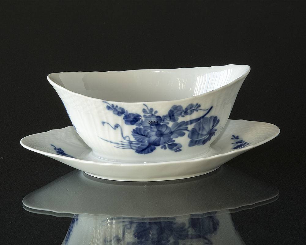 Blå Blomst, svejfet, Sauceskål med fast fod, Royal Copenhagen nr. 1651