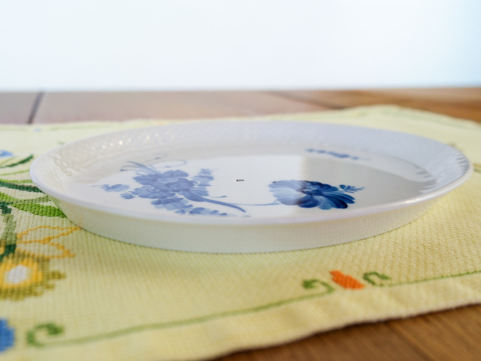 Blå Blomst, svejfet, bakke nr. 10/1863, Royal Copenhagen