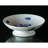 Blue Flower, braided, Round Cake Dish on low foot no. 10/8062, Royal Copenhagen ø21cm