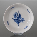 Bowl no. 10/8155, Blue Flower, braided ø19cm, Royal Copenhagen