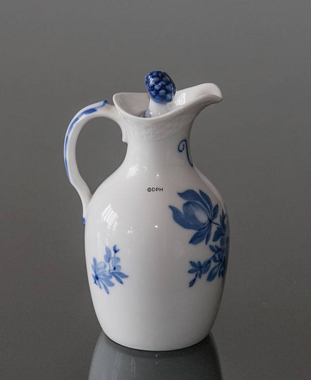 Blå Blomst, flettet, eddike kande nr. 10/8196, Royal Copenhagen