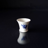Blå Blomst, flettet, lille vase nr. 10/8214, Royal Copenhagen
