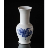Blå Blomst, flettet, vase nr. 10/8260, Royal Copenhagen