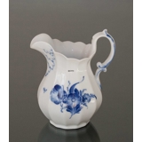 Royal Copenhagen, Blå Blomst, Kantet Fløde eller mælkekande nr. 10/8520