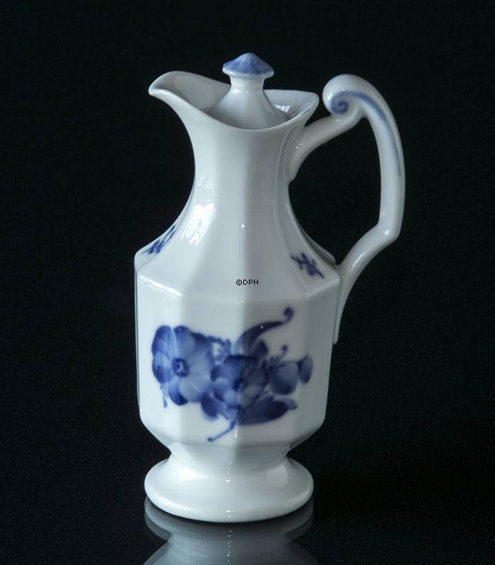 Blå Blomst, kantet, olie/eddike kande nr. 10/8583, Royal Copenhagen