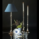 Royal Copenhagen, Blå Blomst, kantet, vase på fod nr. 10/8600