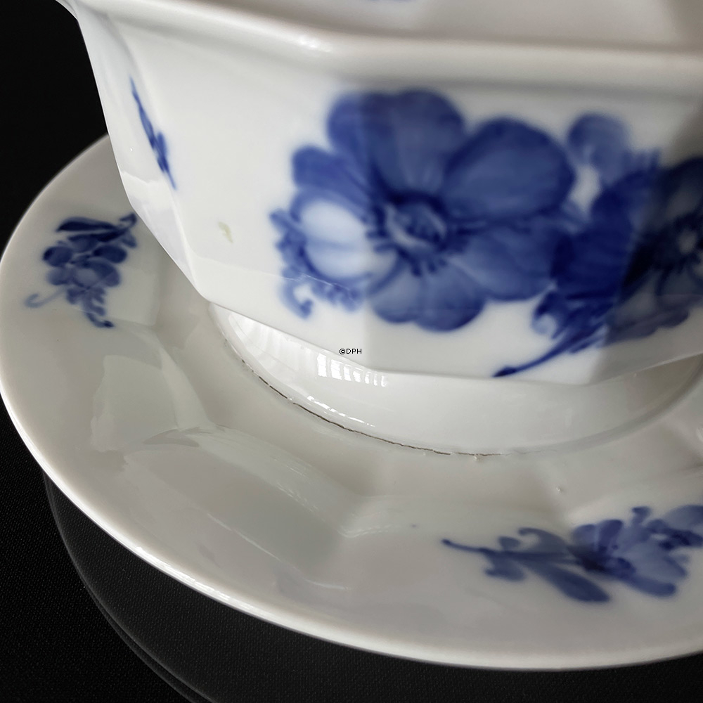 Blå Blomst, kantet, rund lille lågfad med underskål/Sauceterrin nr. 10/8602