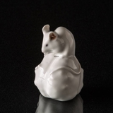 White Mouse on Chestnut figurine, Royal Copenhagen no. 177 or 5906