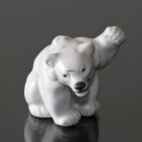 Weißer Eisbärenjunge mit Faust angehoben Figur, Royal Copenhagen Nr. 21433 oder 233