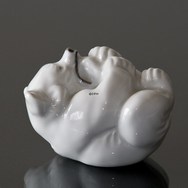 Hvid figur af isbjørneunge, Royal Copenhagen nr. 21434 eller 234