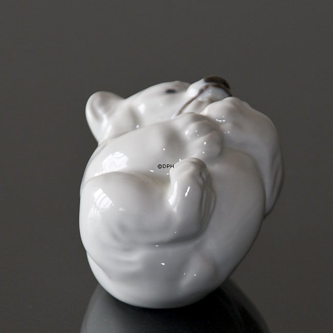 Hvid figur af isbjørneunge, Royal Copenhagen nr. 21434 eller 234