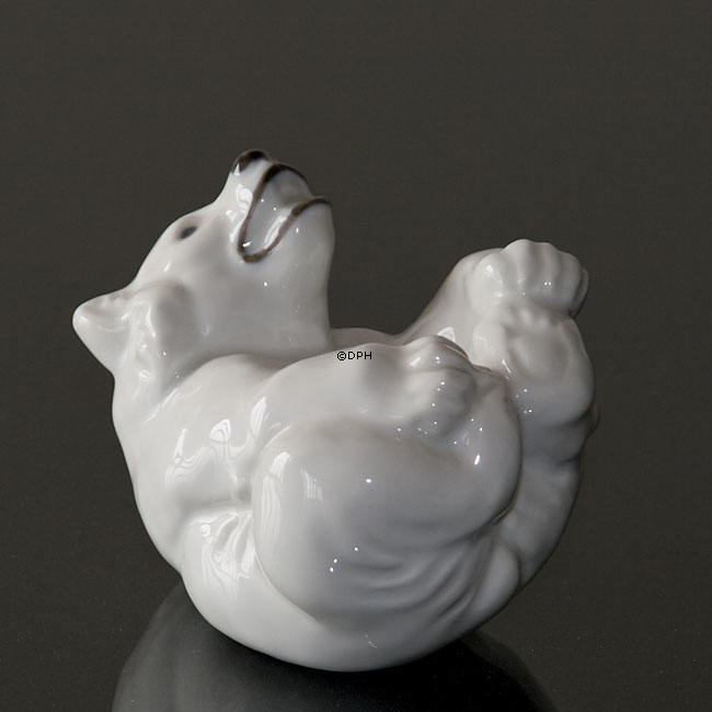 Hvid figur af isbjørneunge, Royal Copenhagen nr. 22745 eller 245
