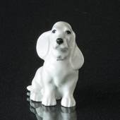 Hvid figur af hund, Royal Copenhagen figur