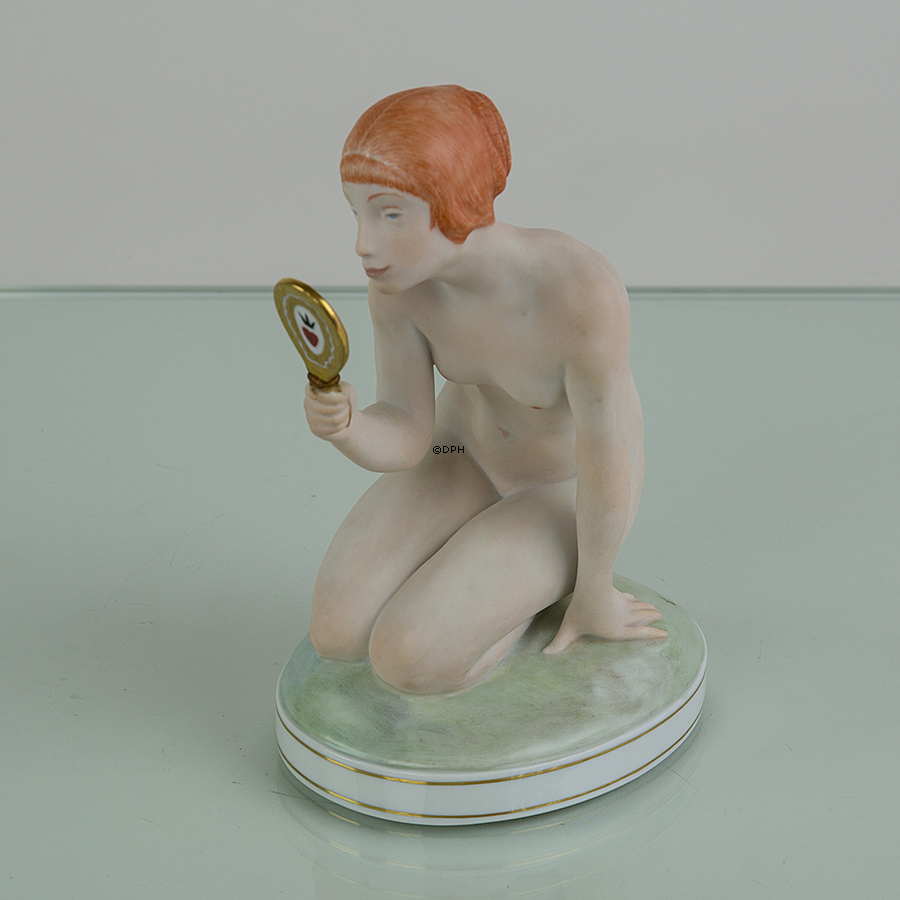 Pige med spejl, Overglasurfigur, Royal Copenhagen nr. 1244 eller 093