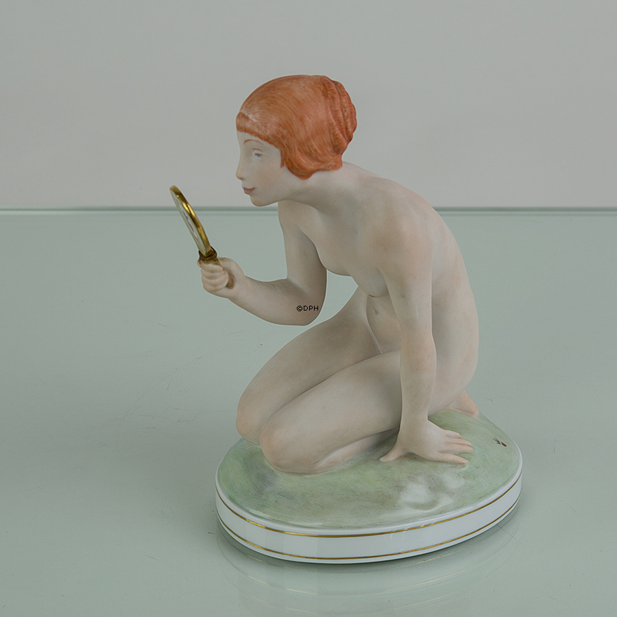 Pige med spejl, Overglasurfigur, Royal Copenhagen nr. 1244 eller 093