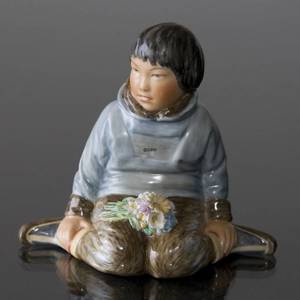 Grønlandsk dreng, Overglasur figur, Royal Copenhagen nr. 12419 | Nr. 1007255 | Alt. R12419 | DPH Trading
