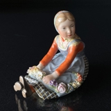 Pige fra Jylland, overglasur figur, Royal Copenhagen nr. 12421 eller 257