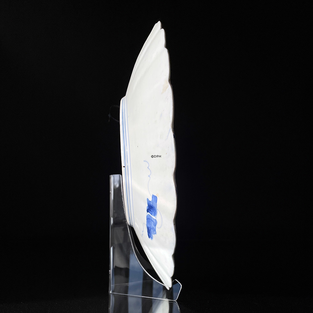 Rubust plattestativ, akryl, kan bruges både til at stå eller til at hænge store platter, fade mv, op