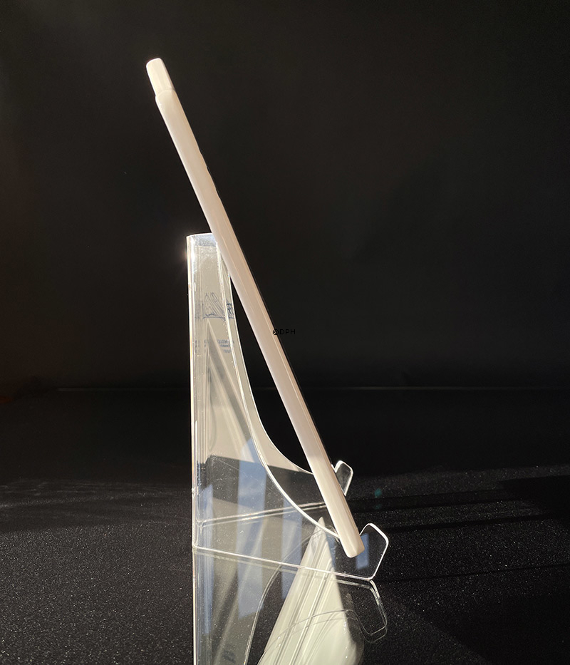 Rubust plattestativ, akryl, kan bruges både til at stå eller til at hænge store platter, fade mv, op